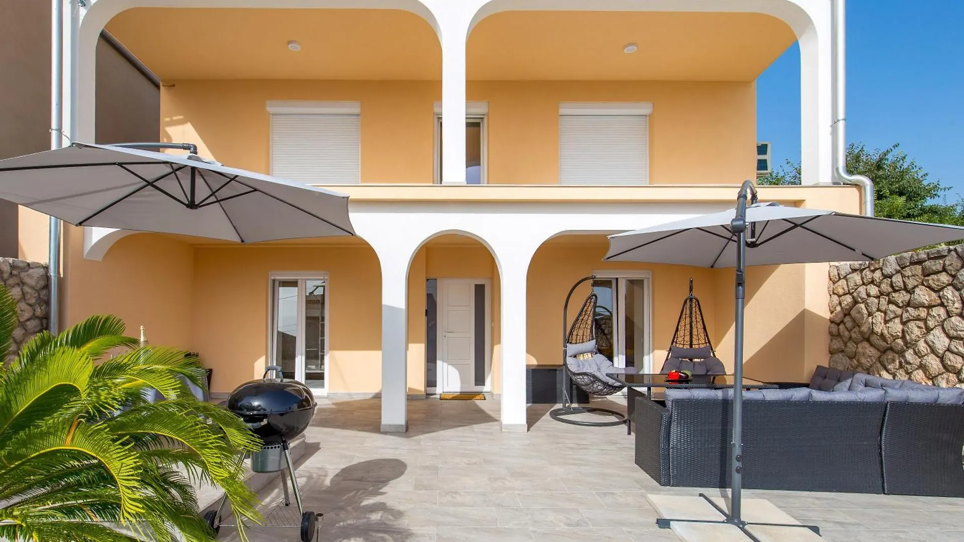 Apartments - Villa Palmis Jadranovo Croatia