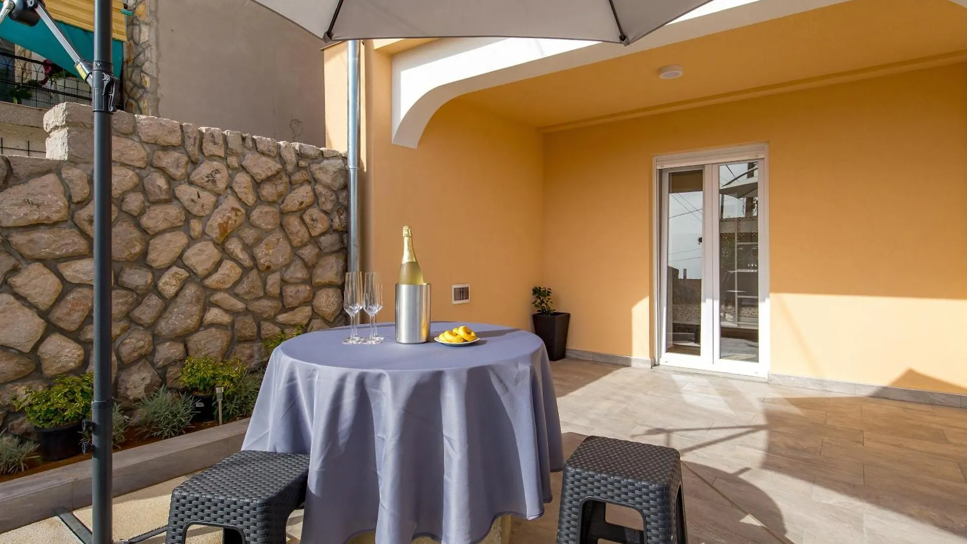 Apartments - Villa Palmis Jadranovo
