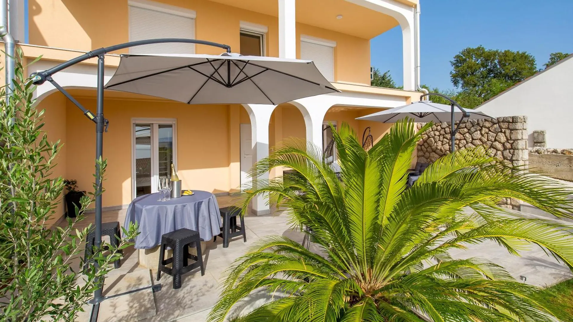 Apartments - Villa Palmis Jadranovo