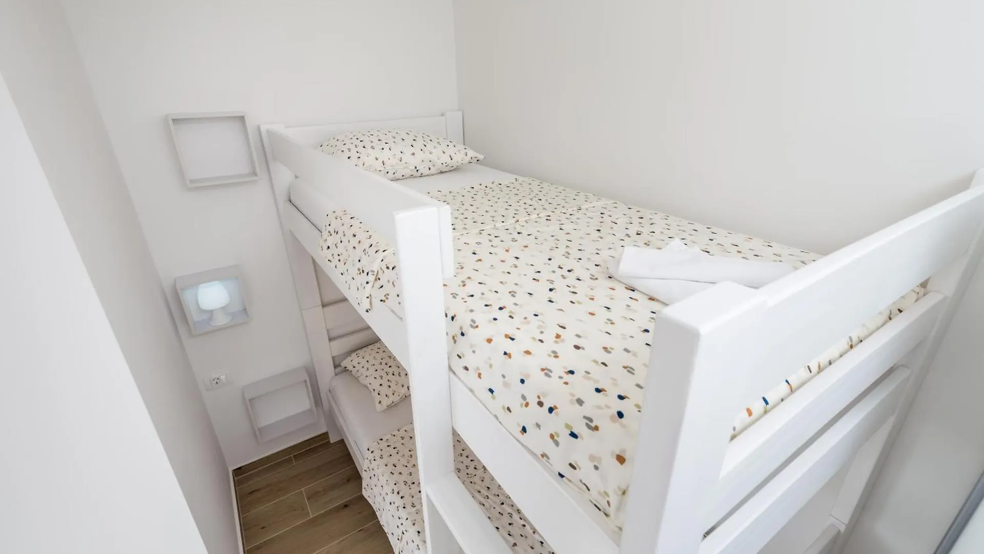 Apartments - Villa Palmis Jadranovo